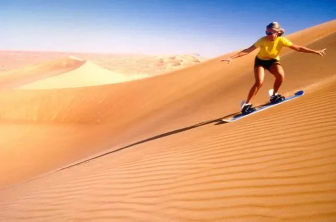 Dubai: 3* Red Dunes ATV, Sandsurf, Camels, Horses, Buffet & Show